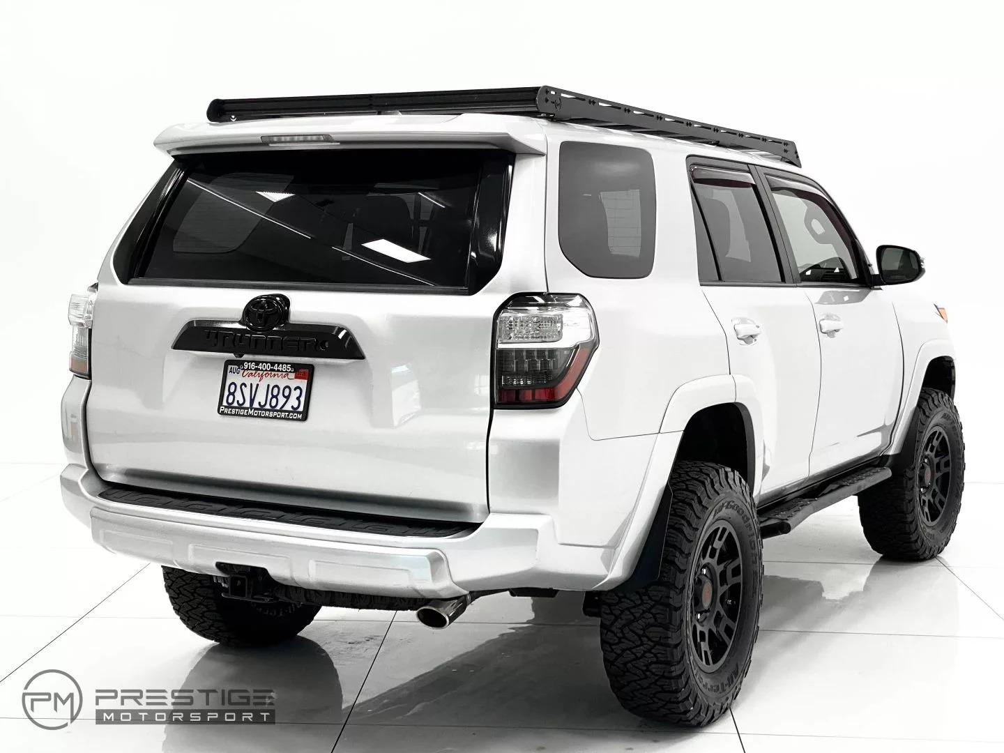 2017 Toyota 4Runner TRD Off Road Premium - 5