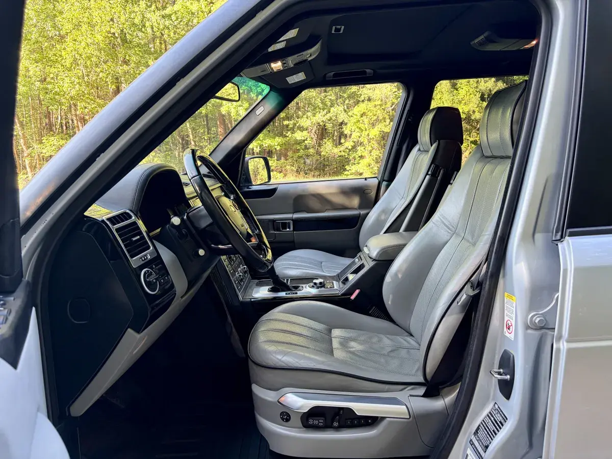 2011 Land Rover Range Rover HSE Lux