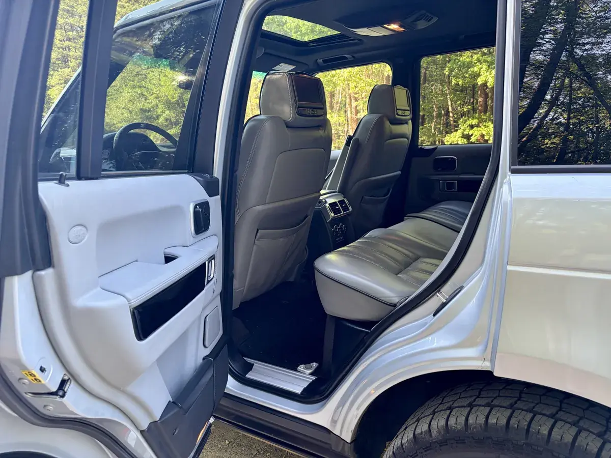 2011 Land Rover Range Rover HSE Lux