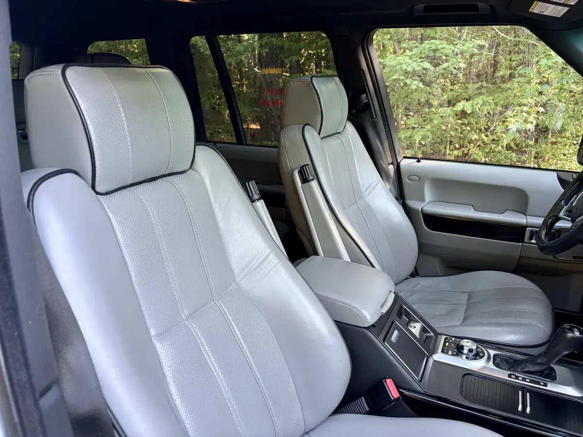 2011 Land Rover Range Rover HSE Lux