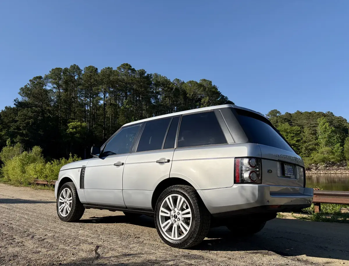 2011 Land Rover Range Rover HSE Lux