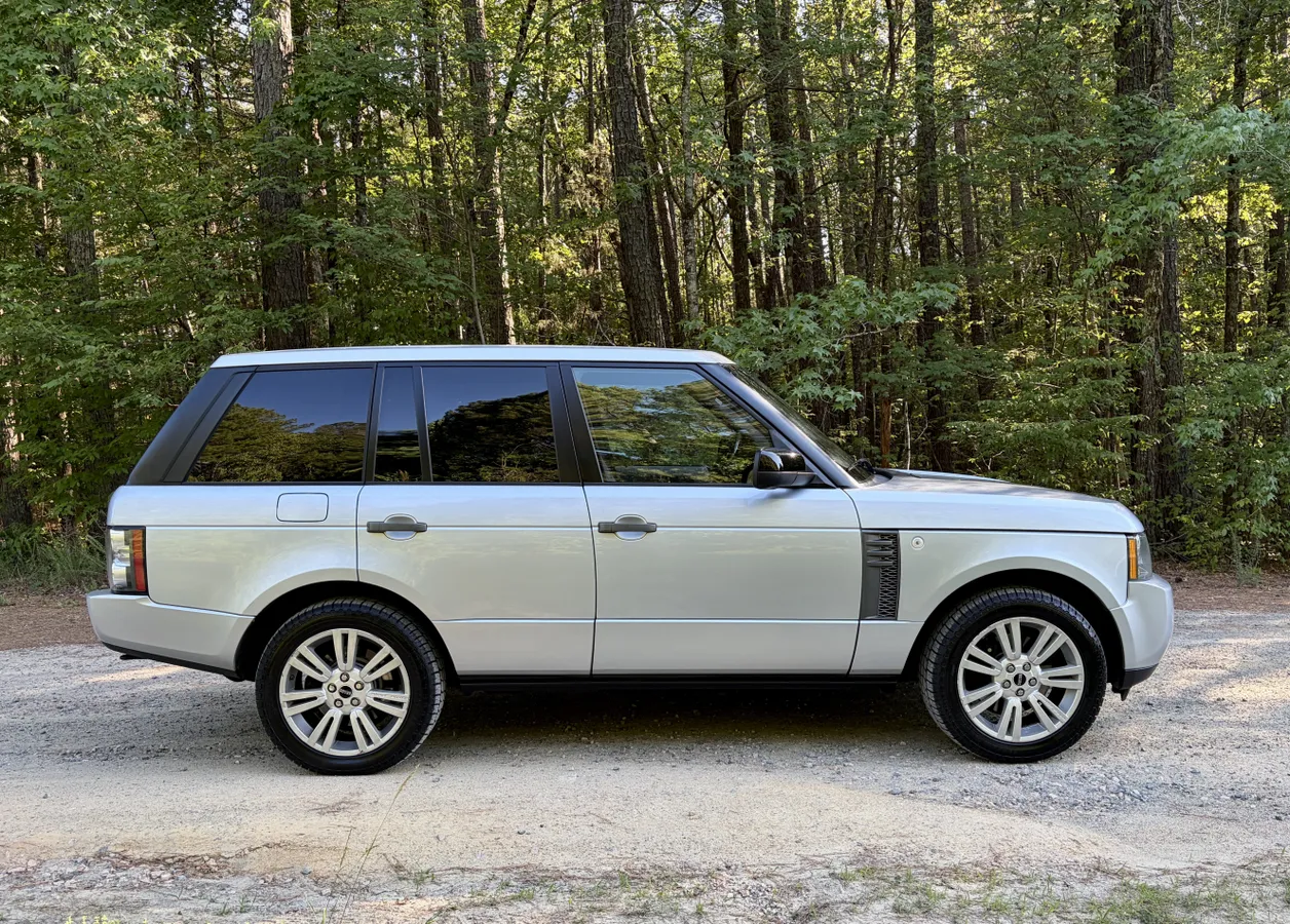 2011 Land Rover Range Rover HSE Lux - 2