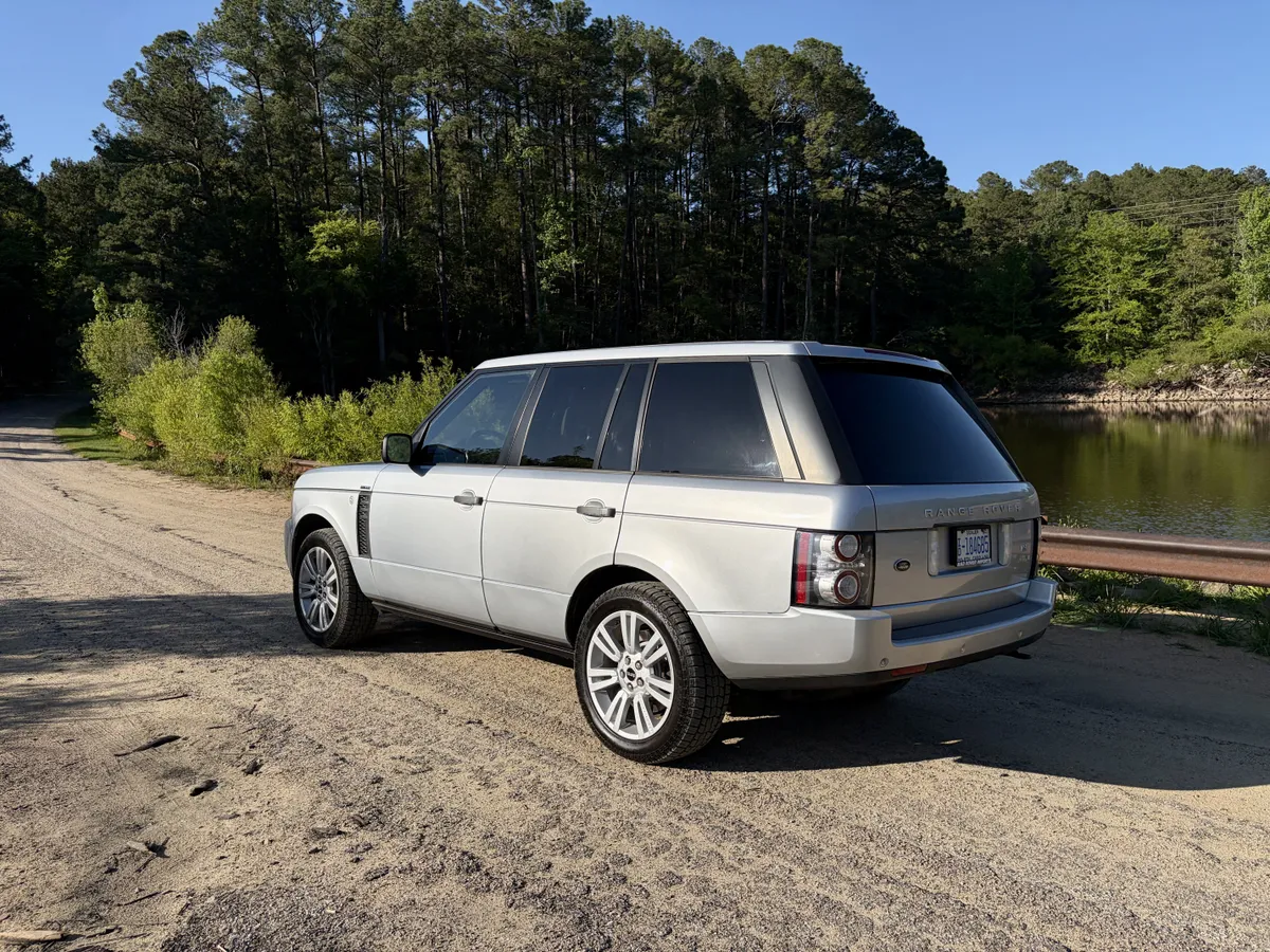 2011 Land Rover Range Rover HSE Lux