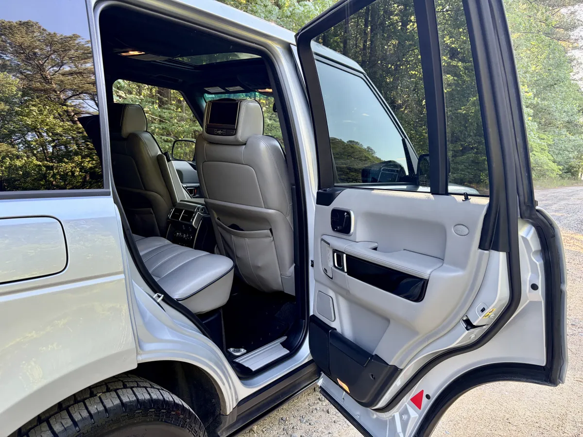 2011 Land Rover Range Rover HSE Lux