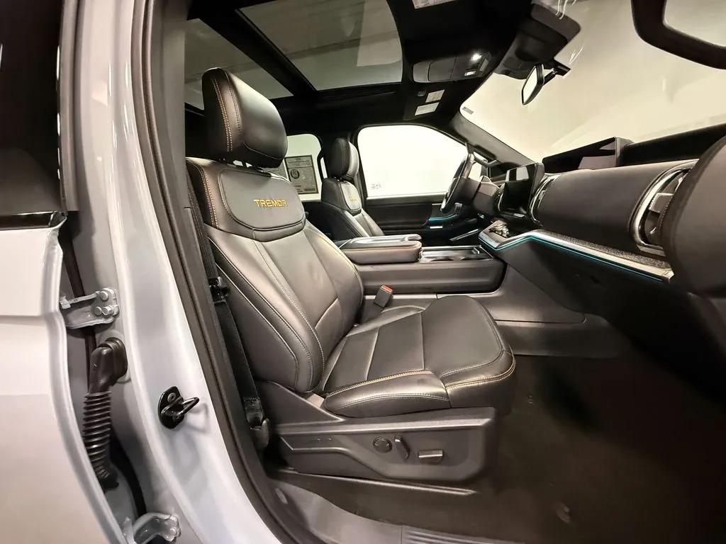 2025 Ford Expedition Tremor