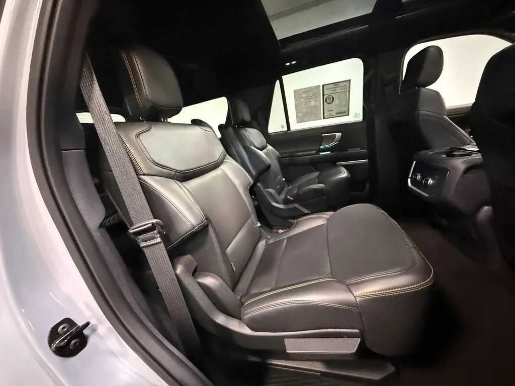2025 Ford Expedition Tremor