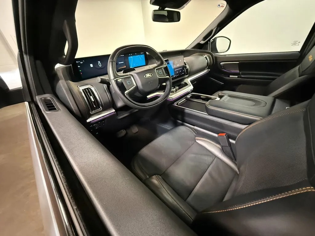2025 Ford Expedition Tremor - 4