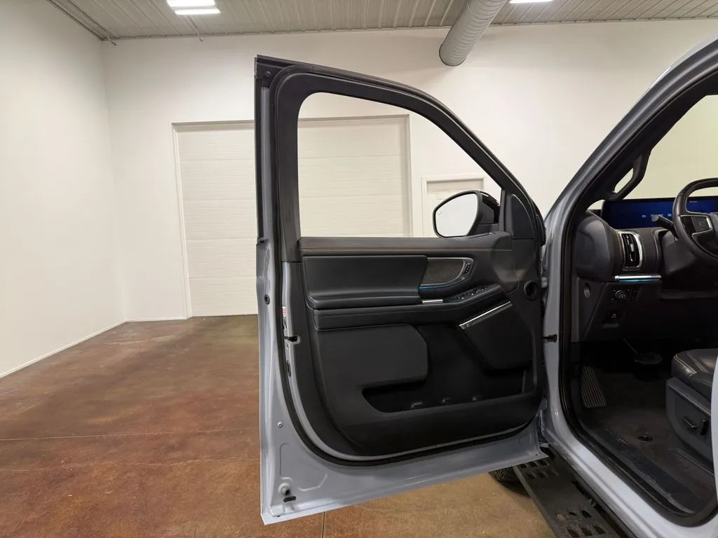 2025 Ford Expedition Tremor