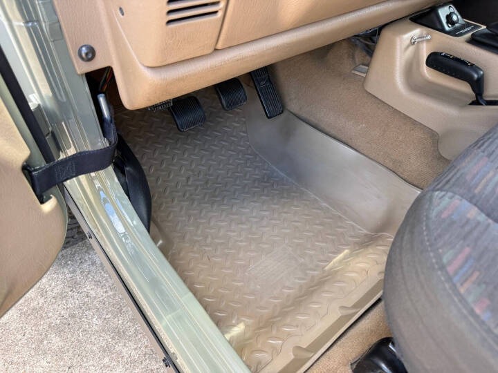 1999 Jeep Wrangler AEV Brute Conversion