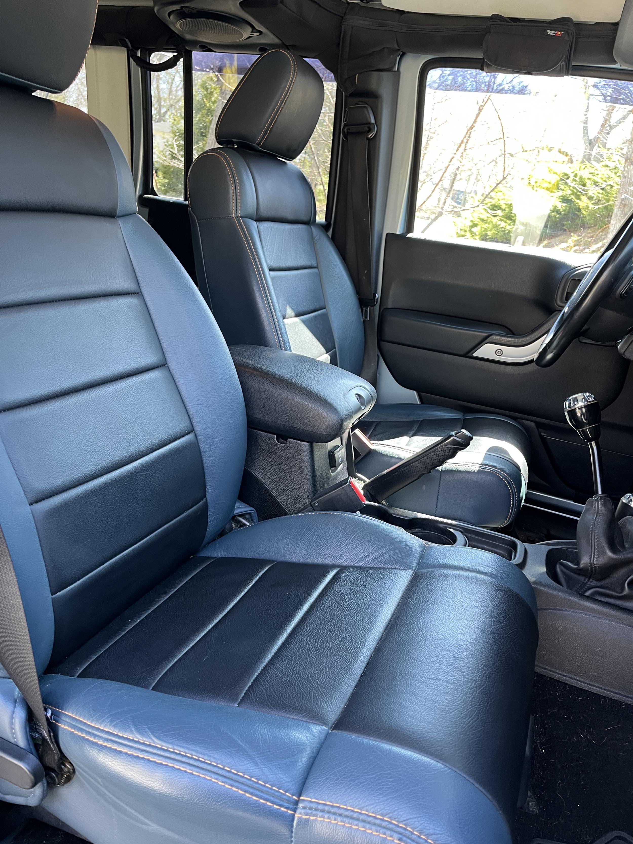 2012 Jeep Wrangler Unlimited Sahara