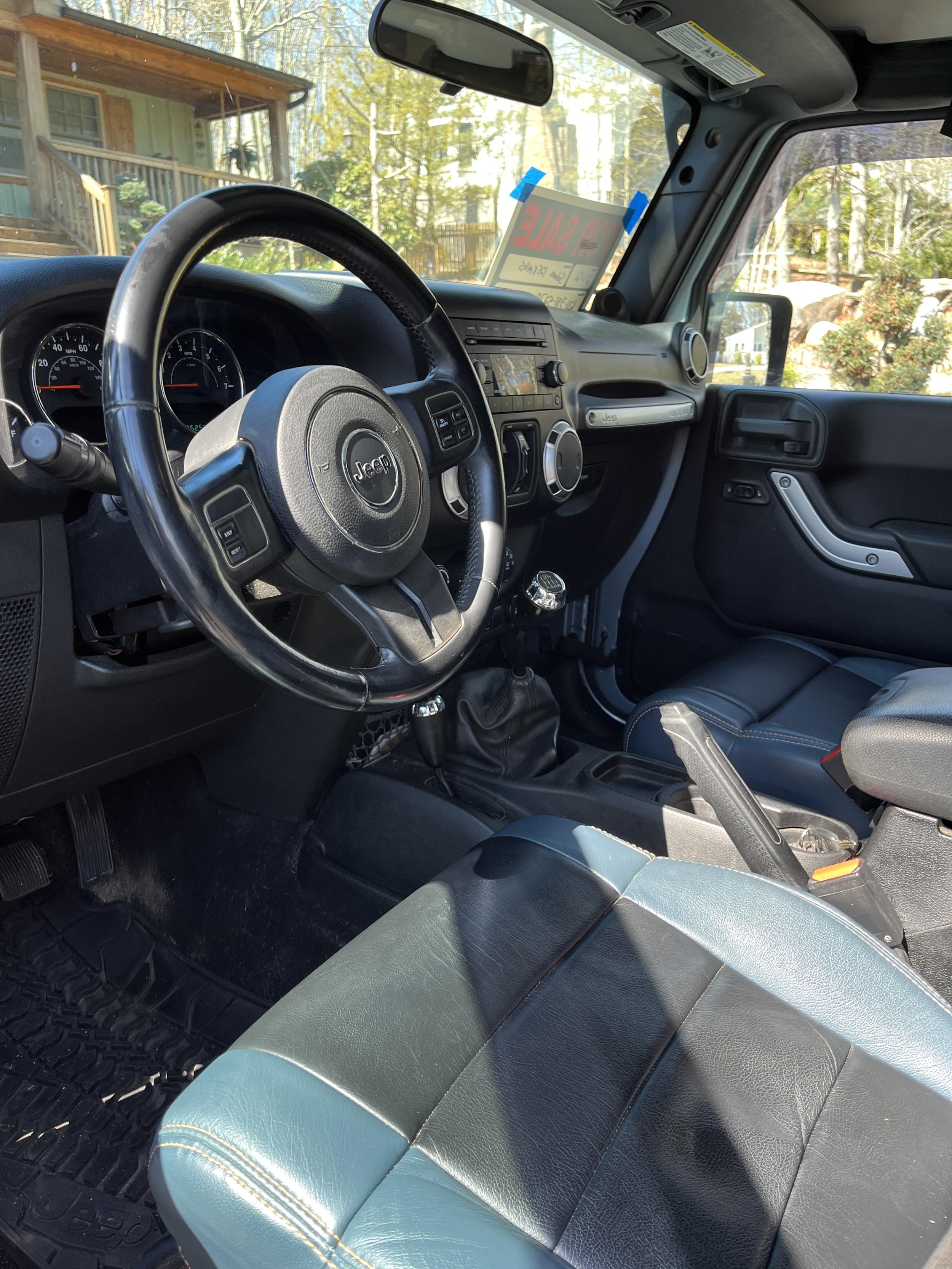 2012 Jeep Wrangler Unlimited Sahara