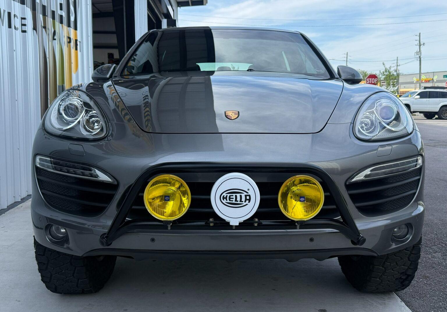 2014 Porsche Cayenne S - 3