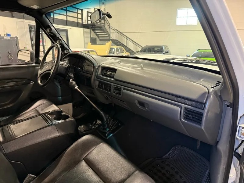 1992 Ford Bronco XLT