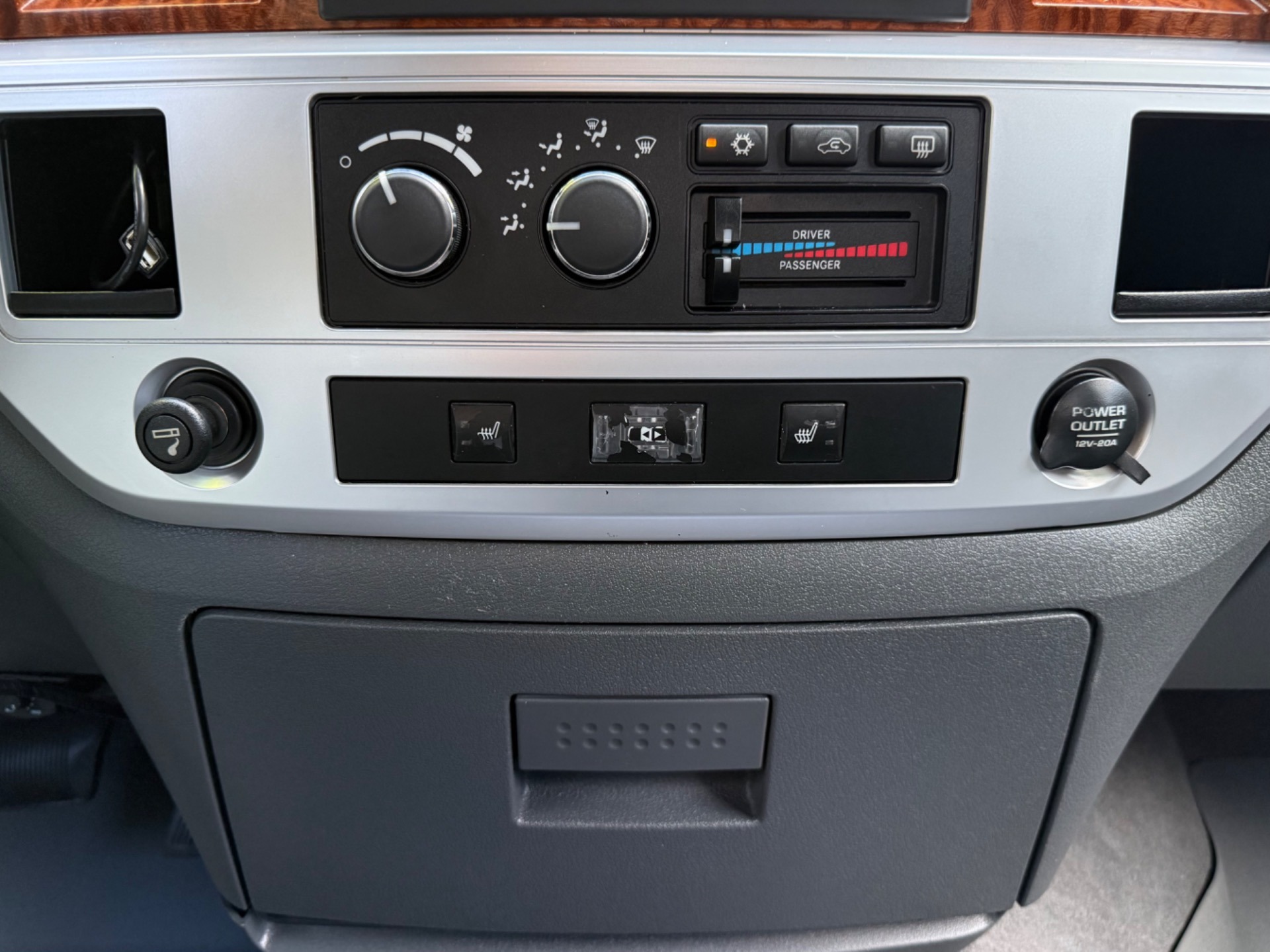2007 Dodge Ram Laramie 3500