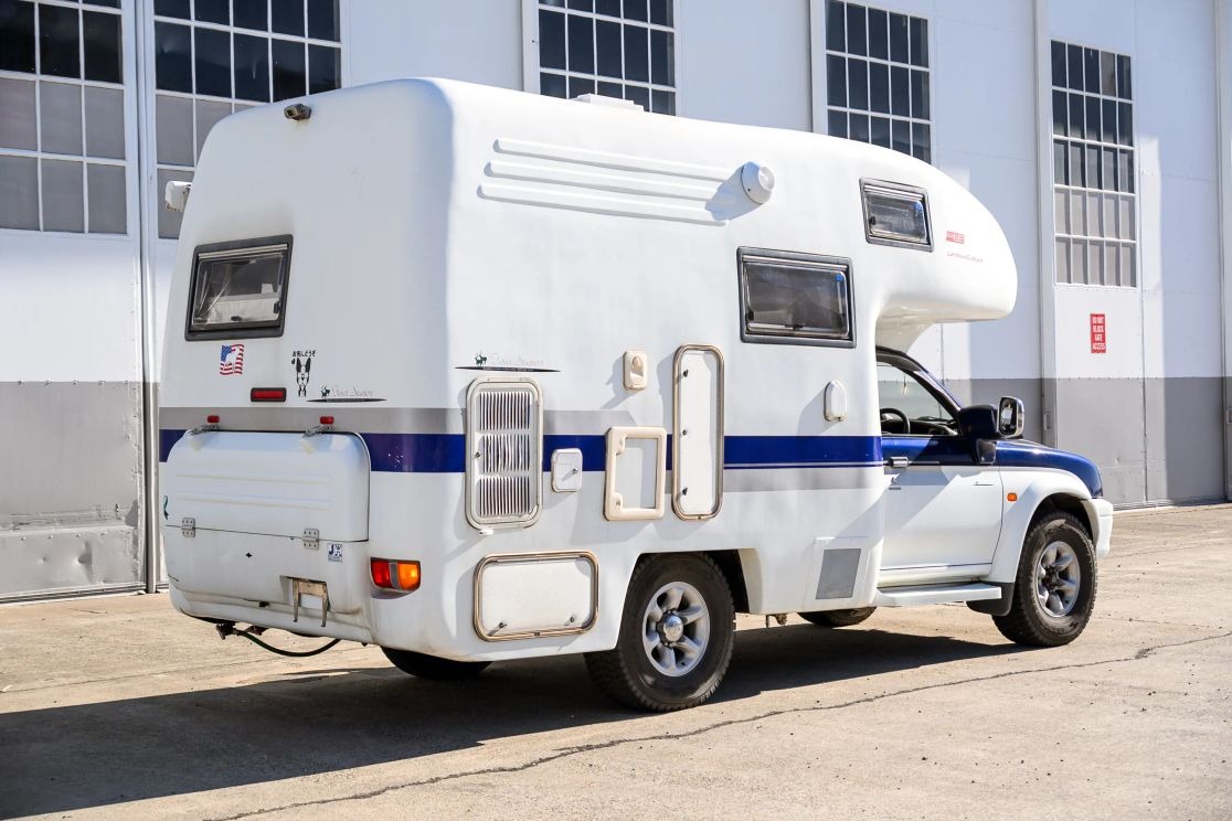1999 Mitsubishi Strada Camper