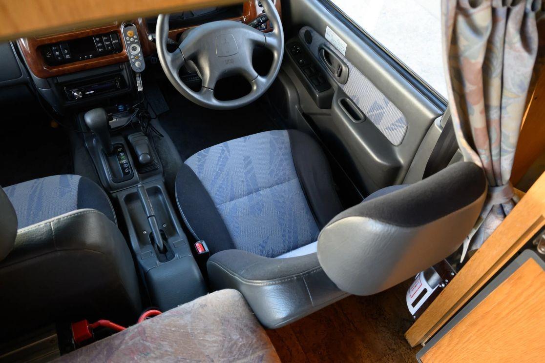 1999 Mitsubishi Strada Camper