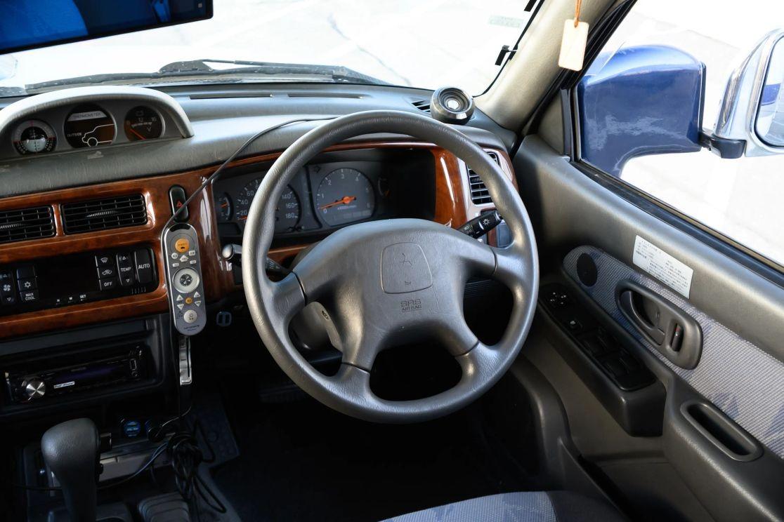 1999 Mitsubishi Strada Camper