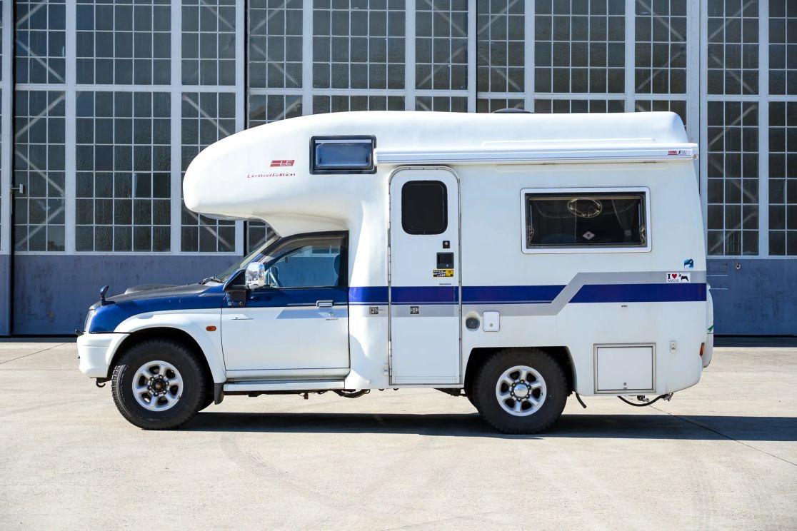 1999 Mitsubishi Strada Camper - 2
