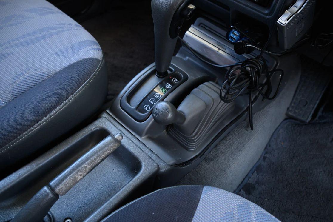 1999 Mitsubishi Strada Camper