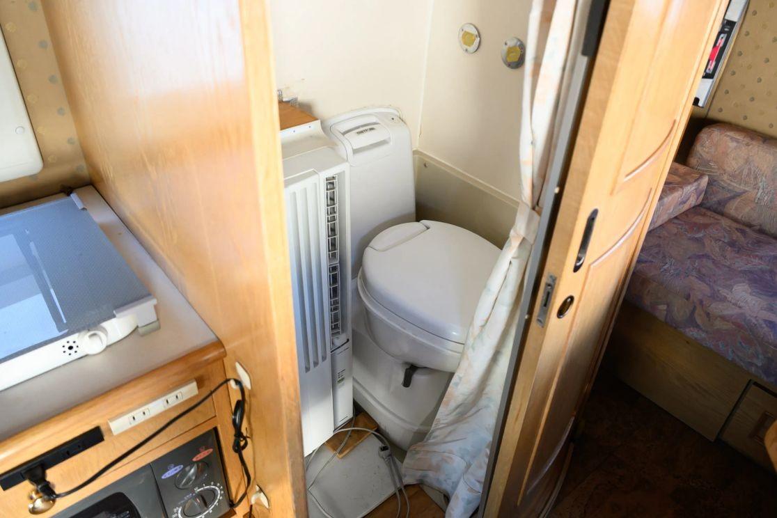 1999 Mitsubishi Strada Camper