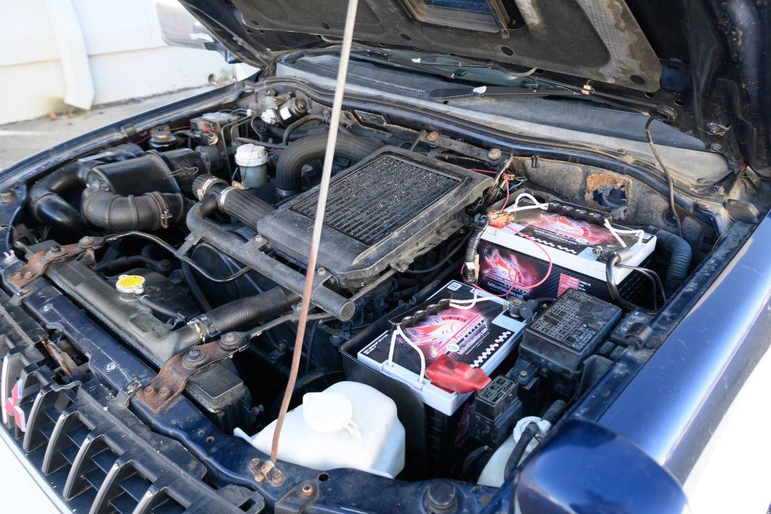 1999 Mitsubishi Strada Camper