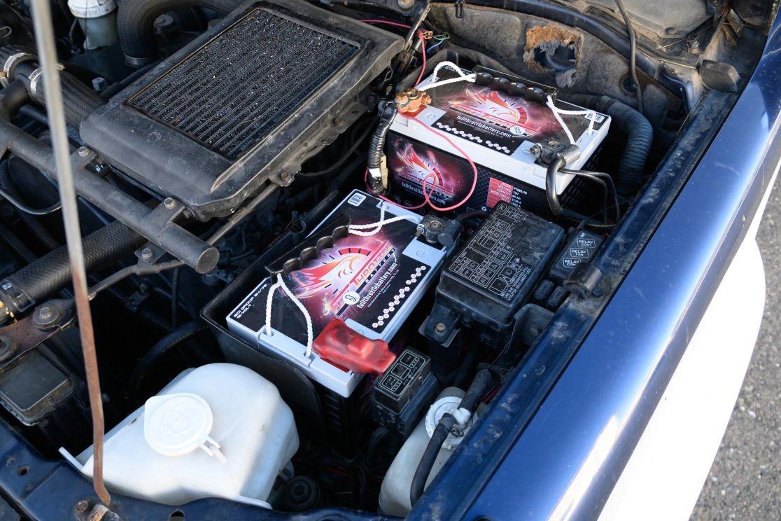 1999 Mitsubishi Strada Camper