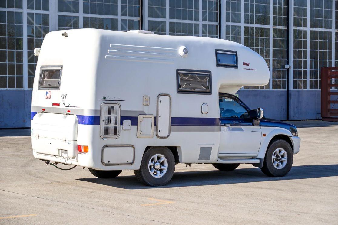 1999 Mitsubishi Strada Camper