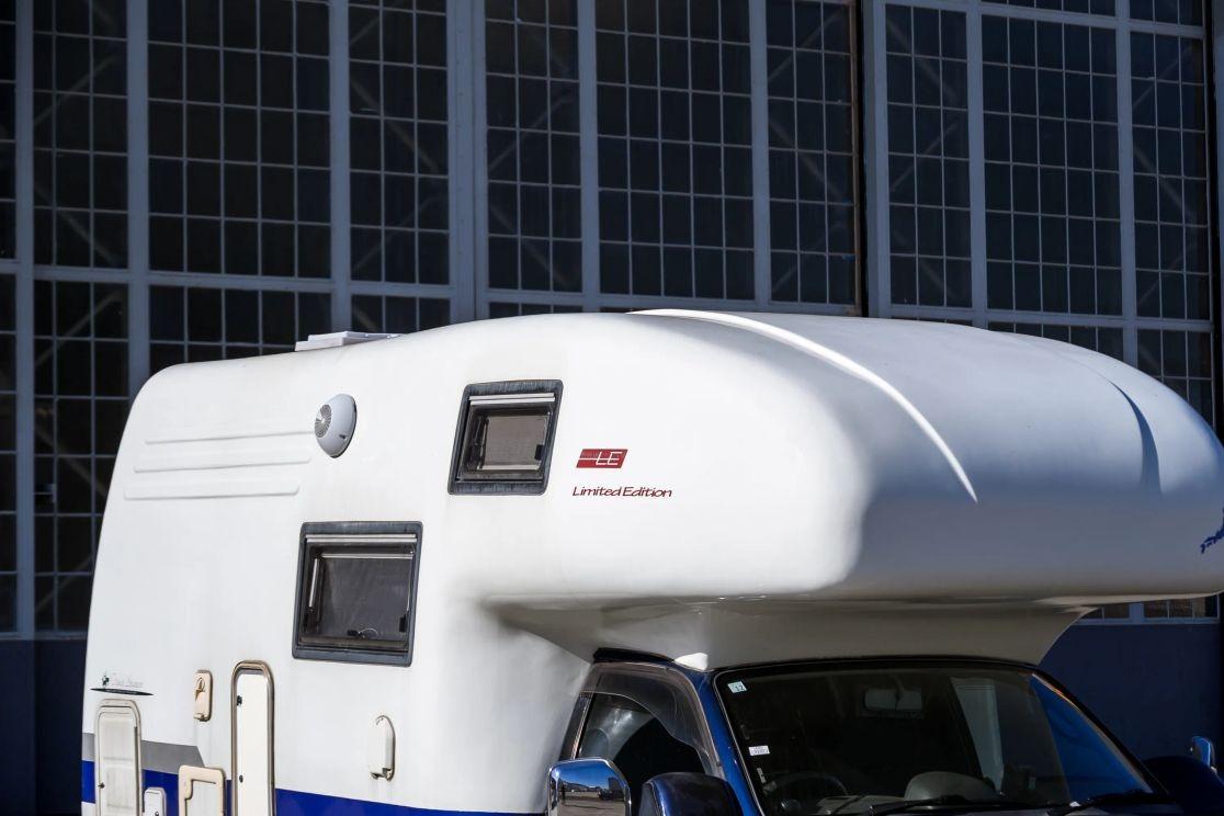 1999 Mitsubishi Strada Camper