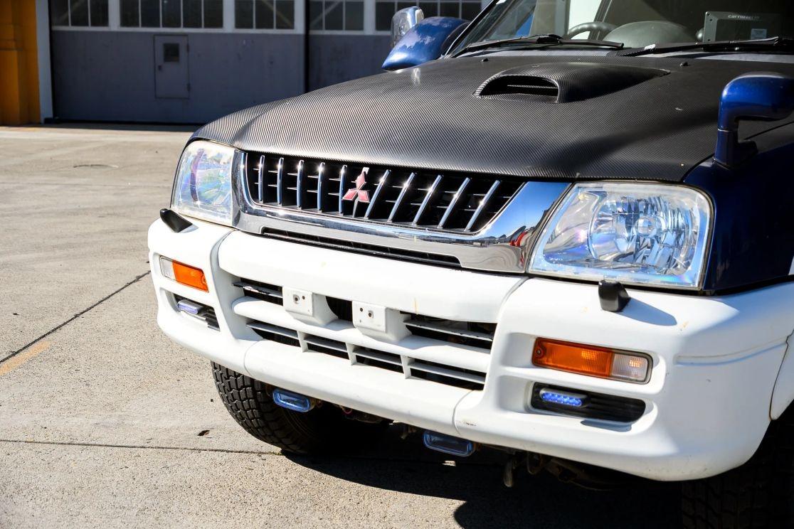 1999 Mitsubishi Strada Camper