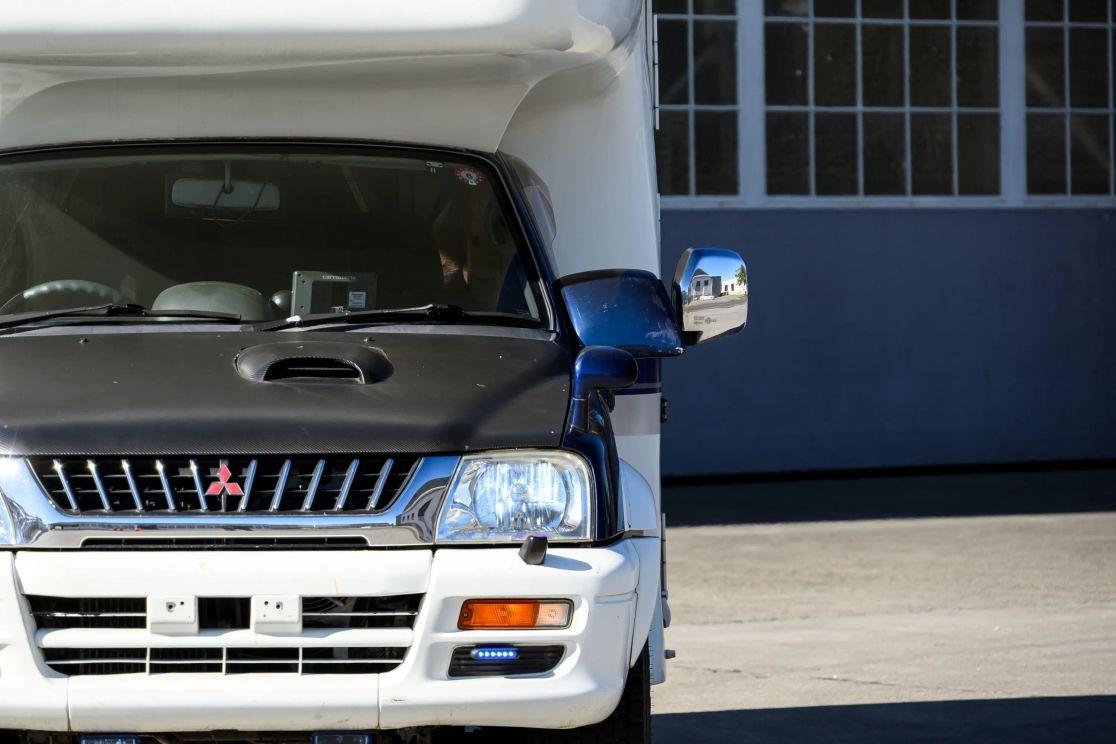 1999 Mitsubishi Strada Camper