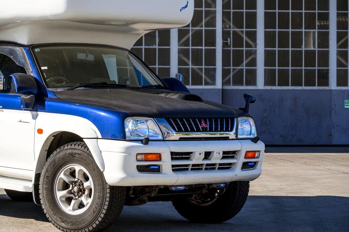 1999 Mitsubishi Strada Camper