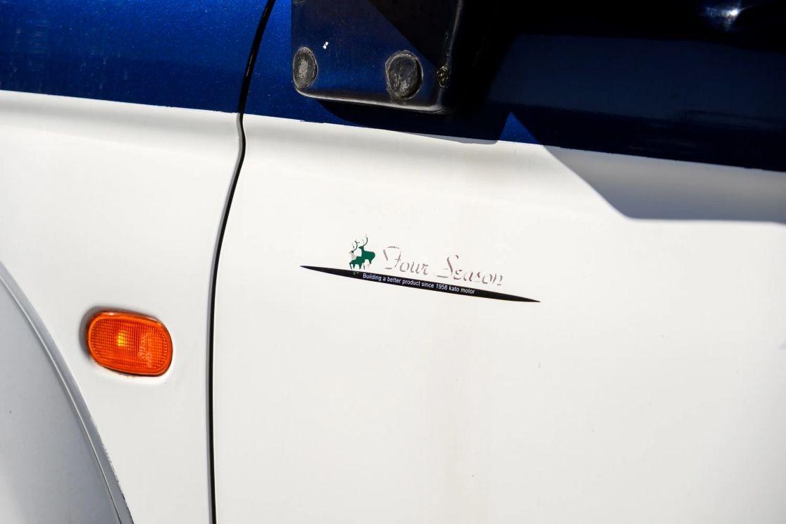 1999 Mitsubishi Strada Camper