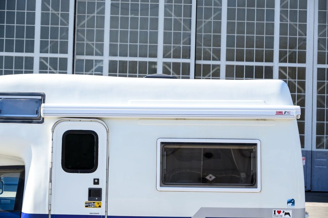 1999 Mitsubishi Strada Camper
