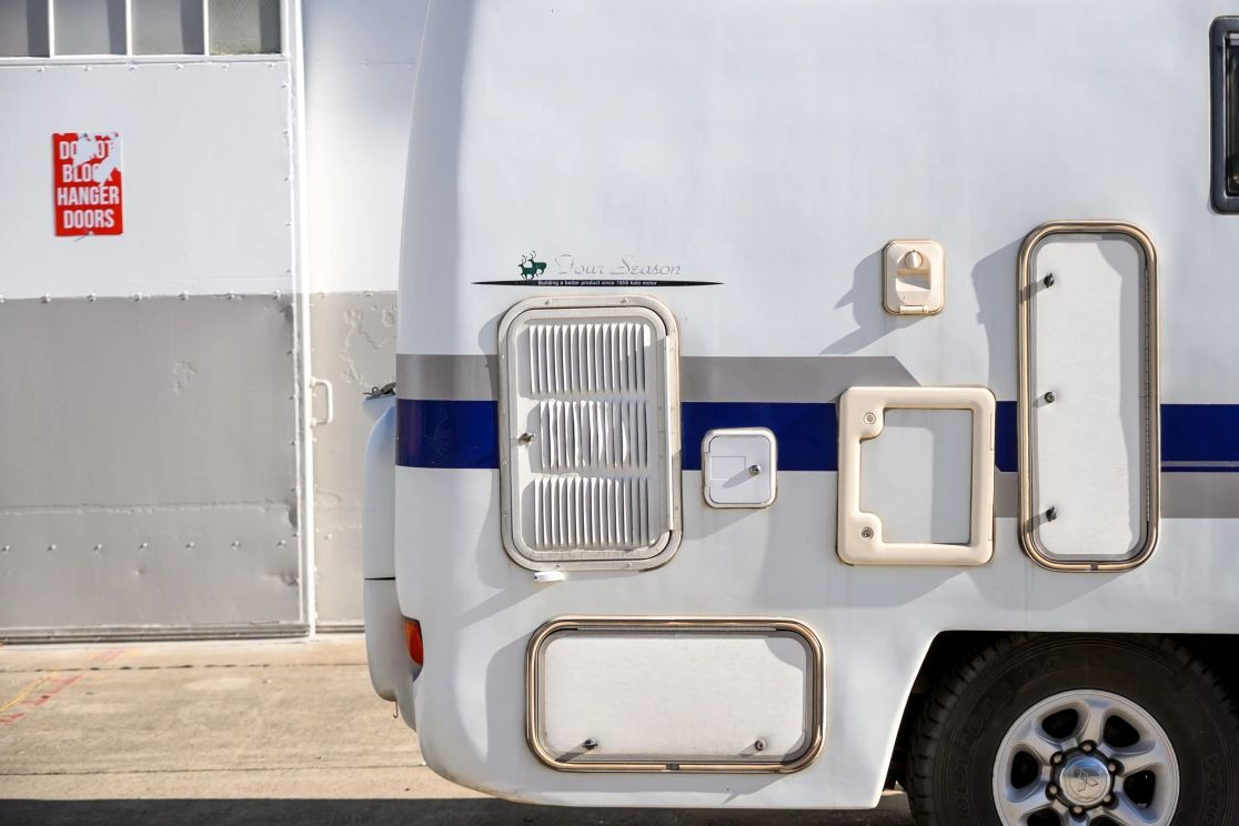 1999 Mitsubishi Strada Camper