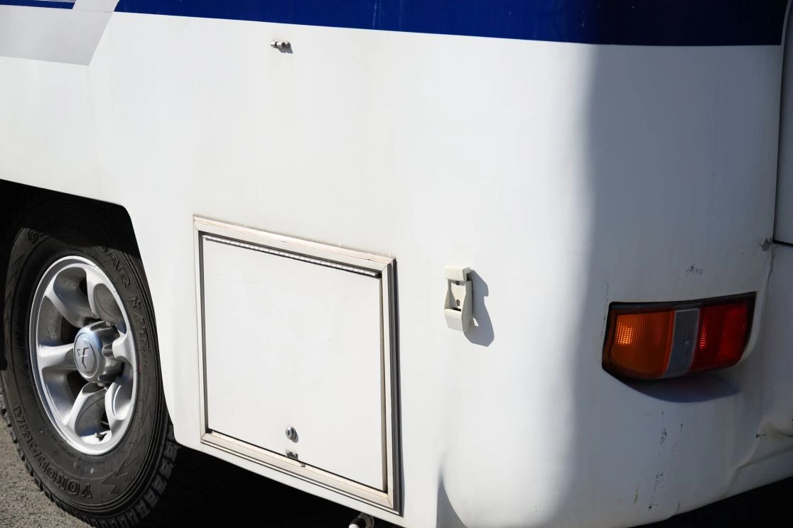 1999 Mitsubishi Strada Camper