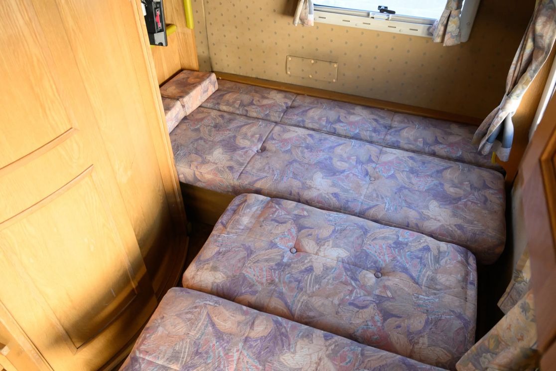 1999 Mitsubishi Strada Camper