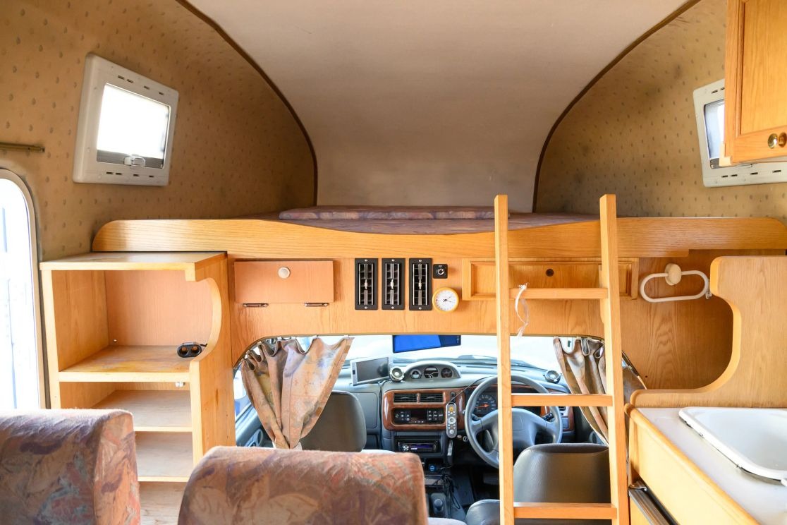 1999 Mitsubishi Strada Camper