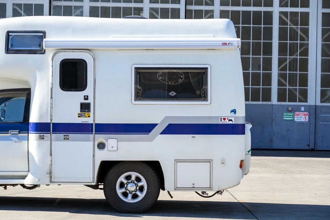 1999 Mitsubishi Strada Camper