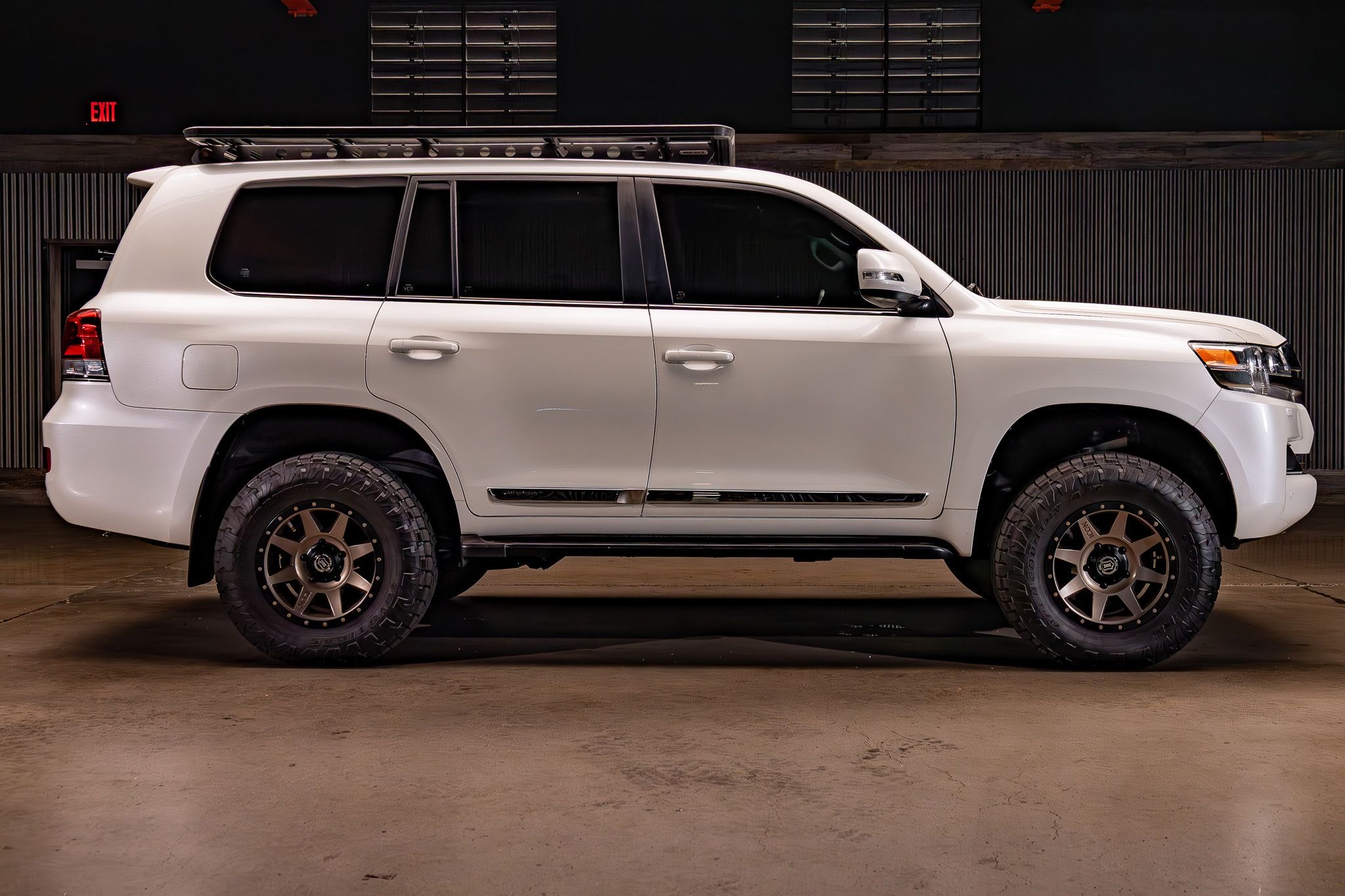 2019 Toyota Land Cruiser