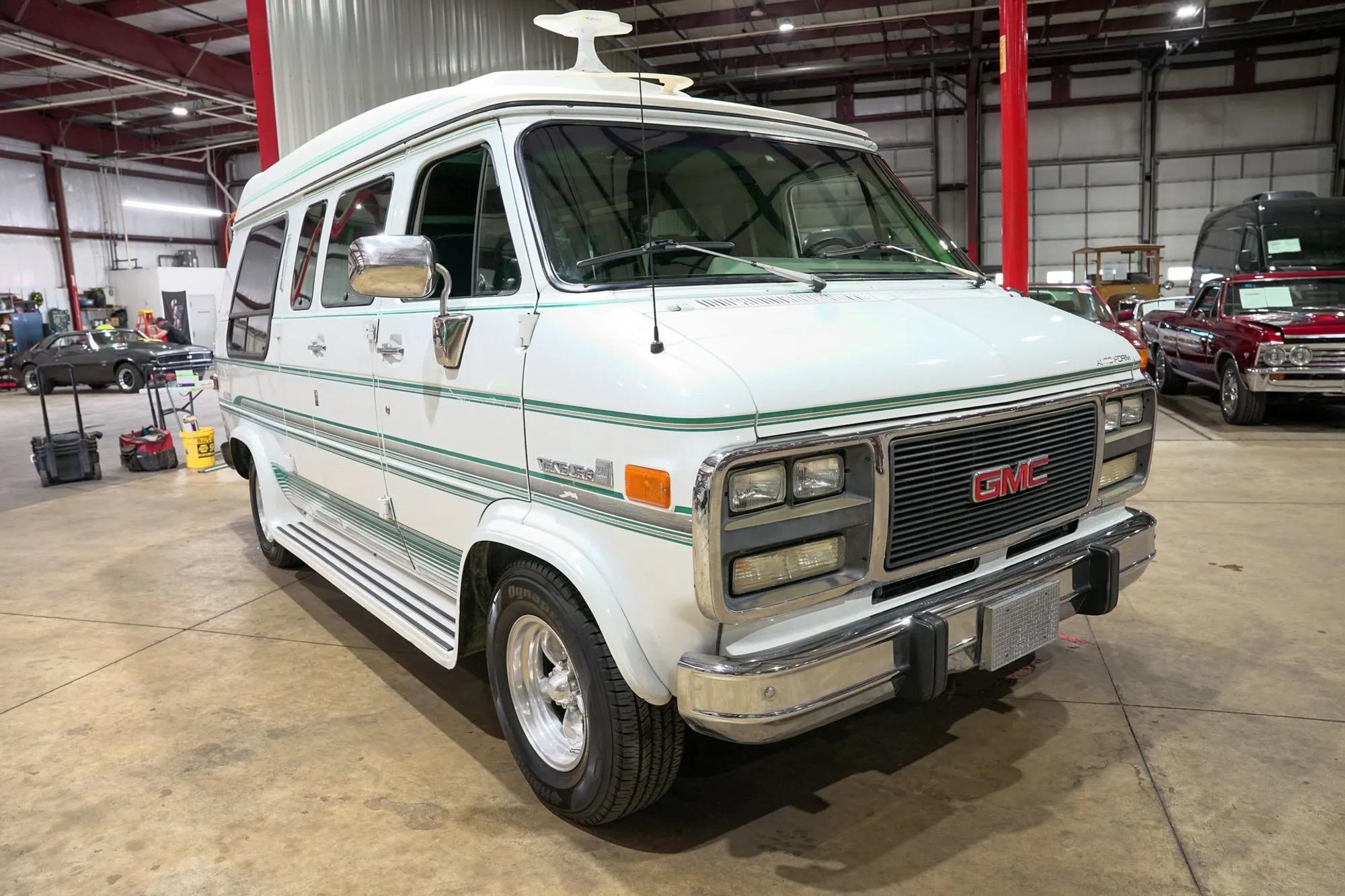 1993 GMC Vandura 2500 Auto Form Conversion Van