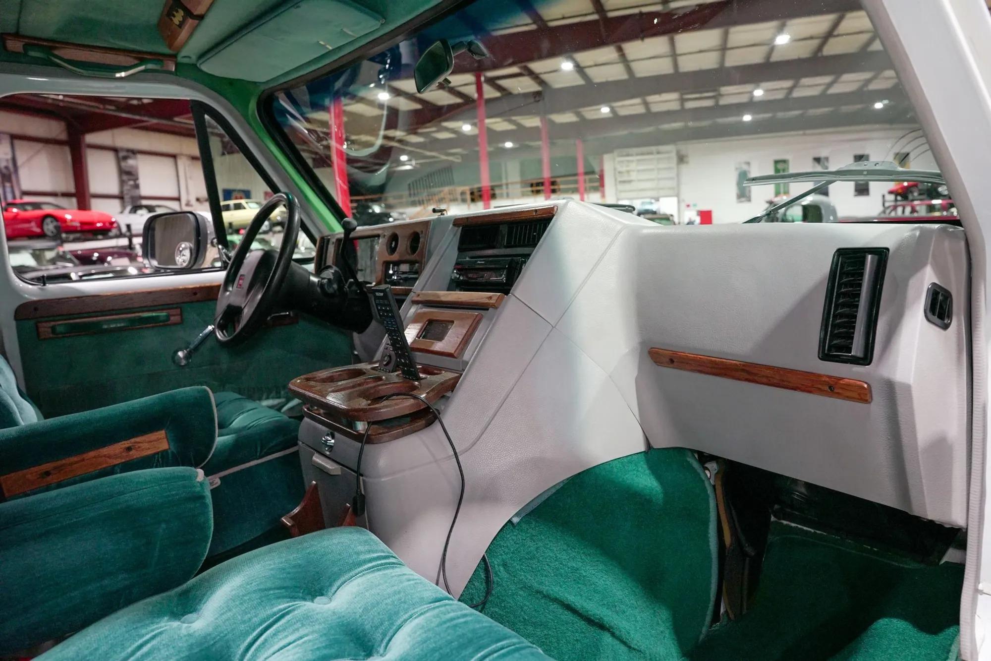 1993 GMC Vandura 2500 Auto Form Conversion Van