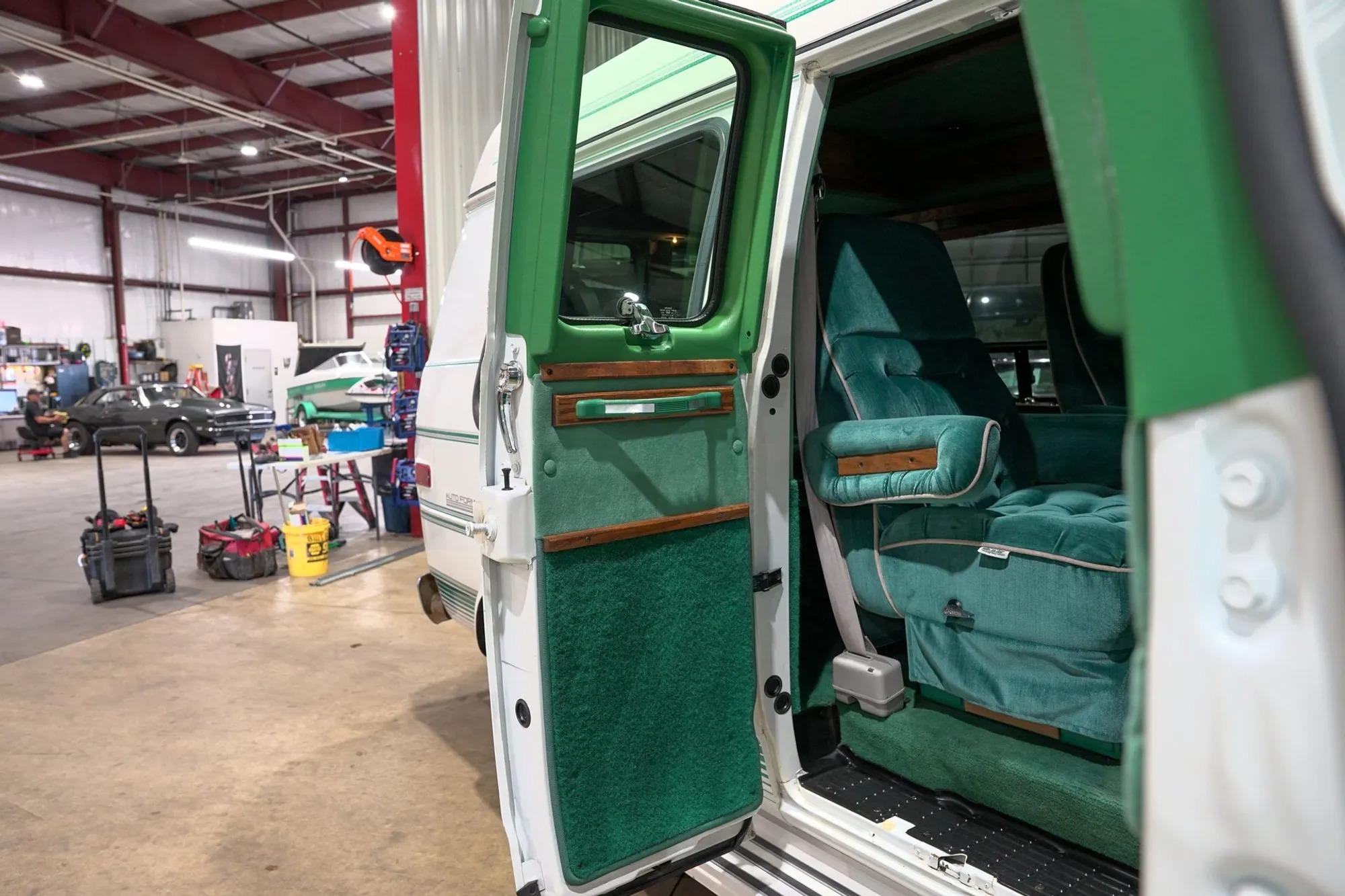 1993 GMC Vandura 2500 Auto Form Conversion Van