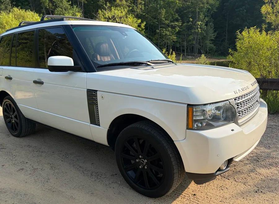 2010 Range Rover Supercharged HSE Luxury