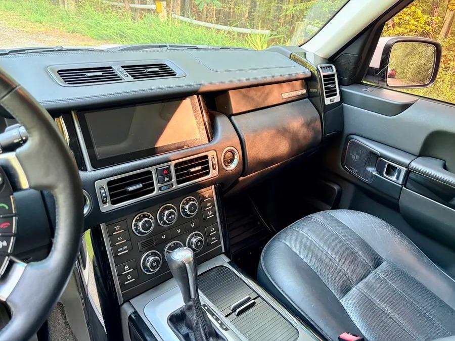 2010 Range Rover Supercharged HSE Luxury