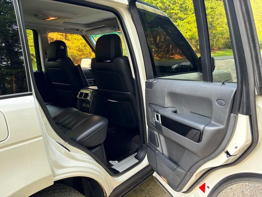 2010 Range Rover Supercharged HSE Luxury