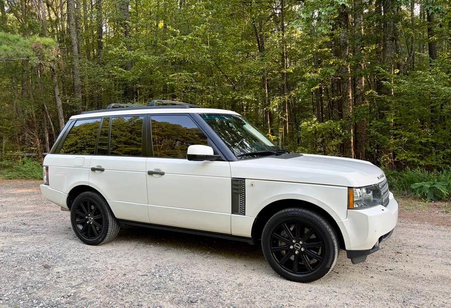 2010 Range Rover Supercharged HSE Luxury - 4