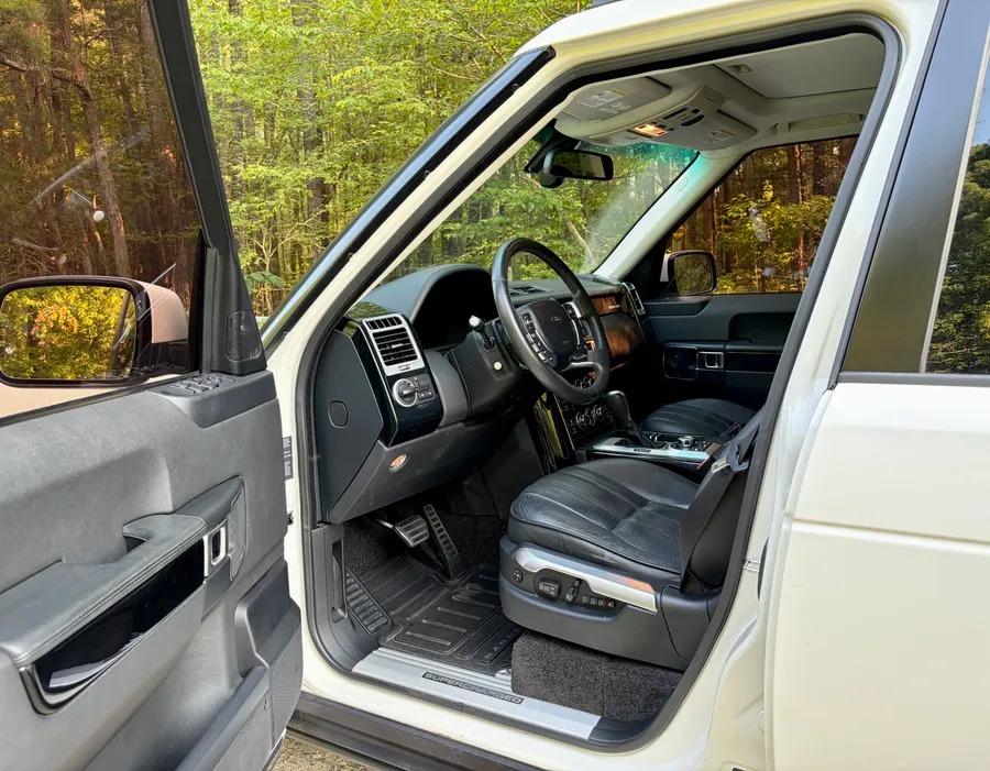 2010 Range Rover Supercharged HSE Luxury