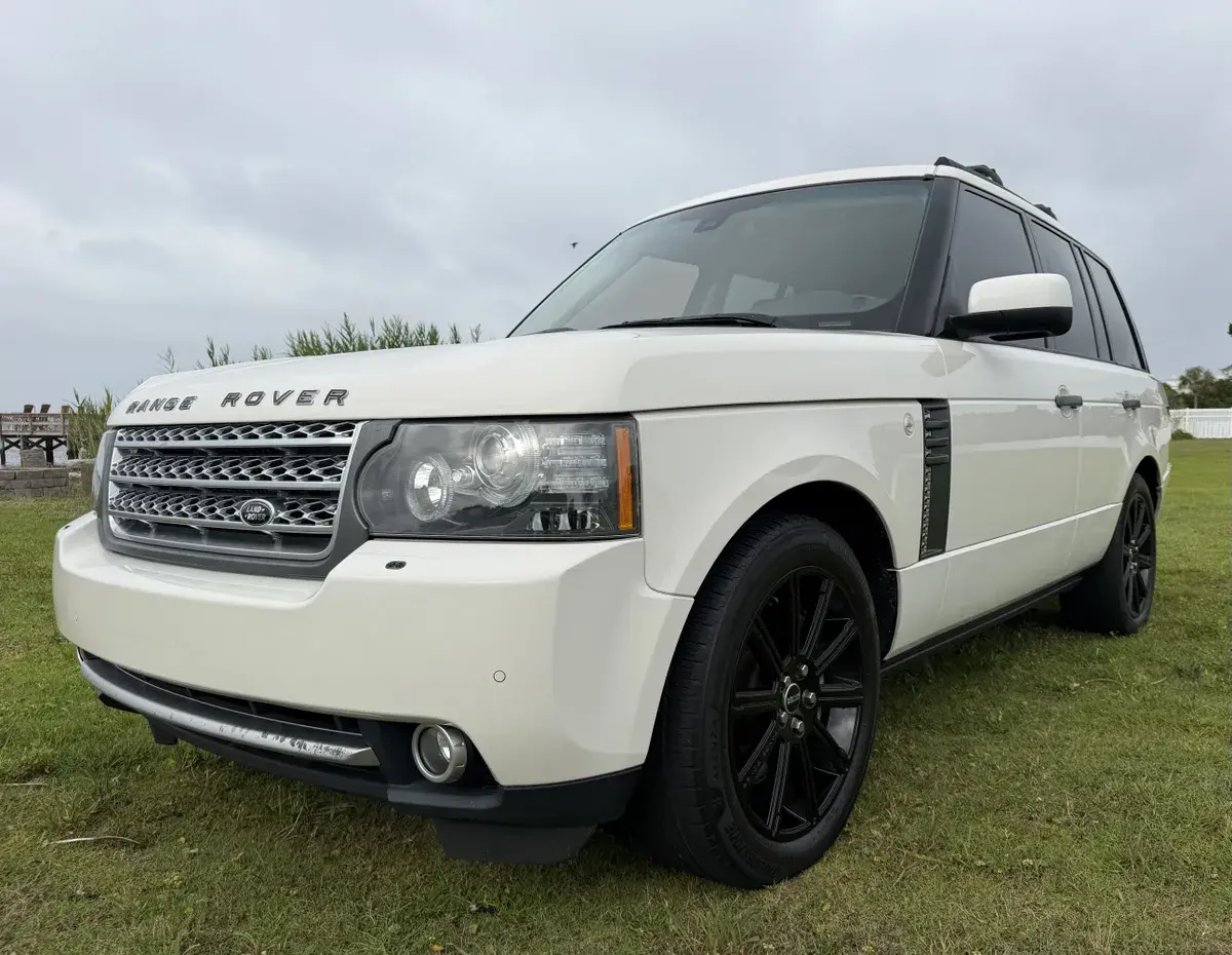 2010 Range Rover Supercharged HSE Luxury