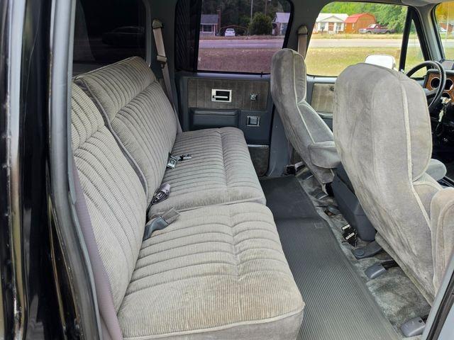 1989 Chevrolet Suburban R2500 Silverado