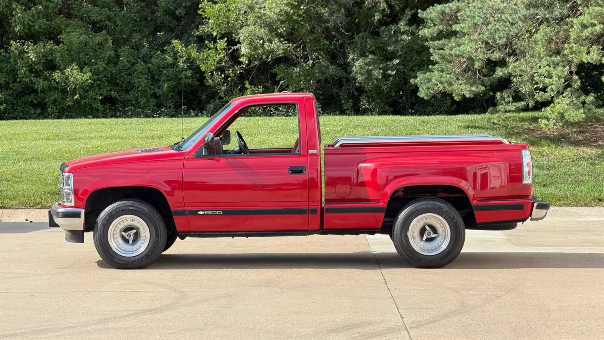 1990 Chevrolet C1500 Silverado - 3